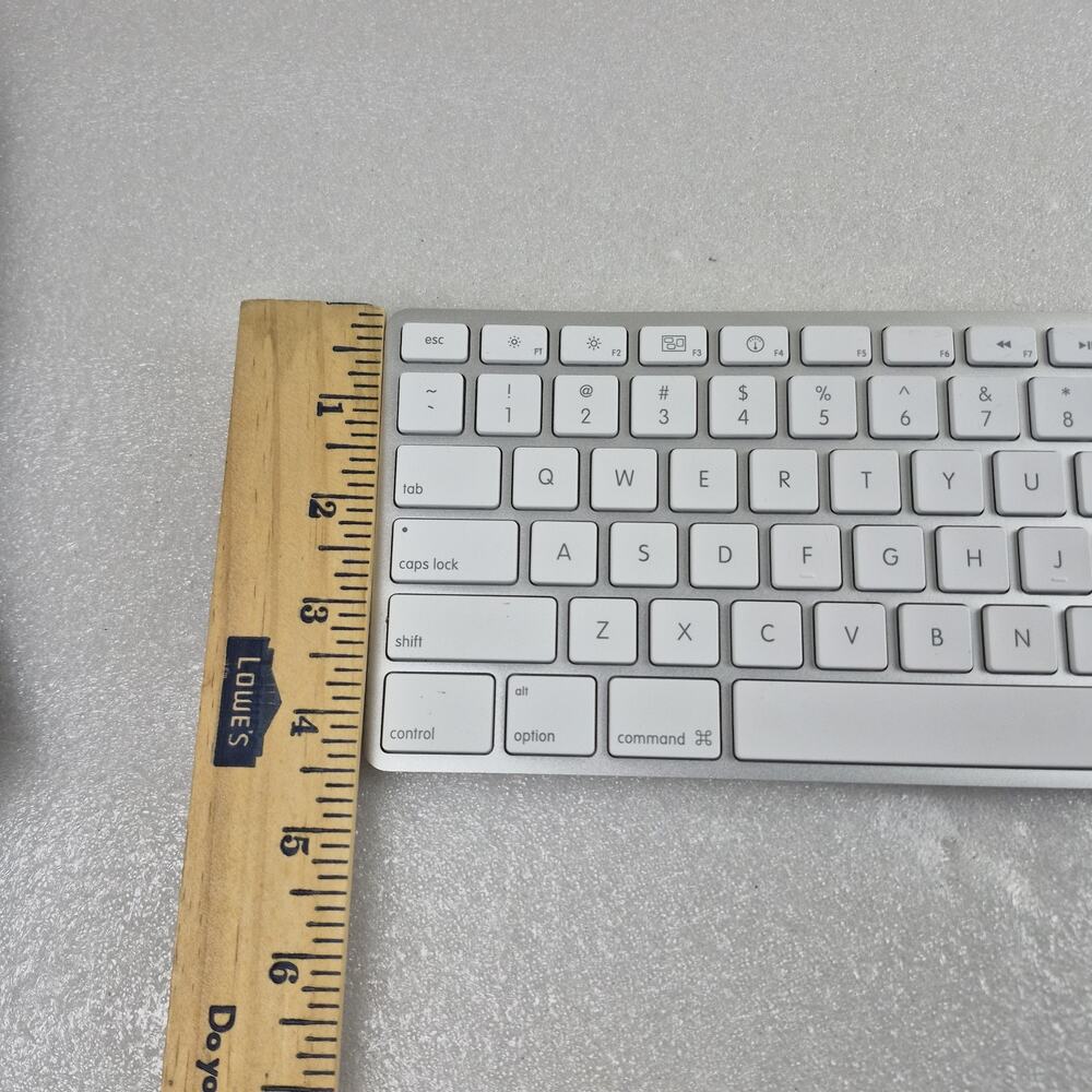 Genuine Apple A1243 Wired USB Keyboard w/ Numeric Keypad for iMac, Mac Mini - Picture 7 of 7